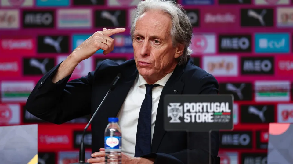 Jorge Jesus dispara sobre caso CR7: "Não peço desculpas a ninguém"