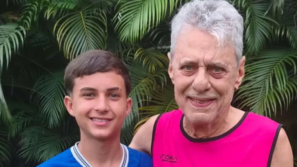 Mãe descobre que o amigo 'Seu Chico' do filho era o cantor Chico Buarque