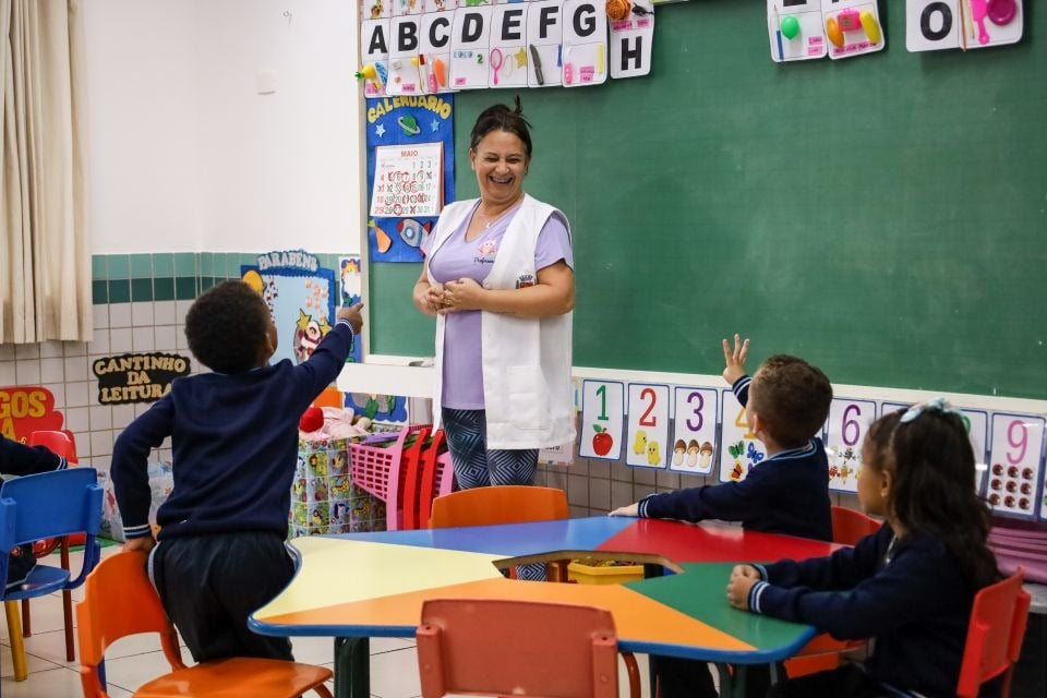 Maringá terá formação continuada para educadores em horário de serviço