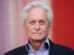 Michael Douglas diz que, em briga, mandou Julia Roberts enfiar o Globo de Ouro 'onde o sol nunca brilha'