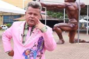 Milton Cunha pede desculpas a Pabllo Vittar após fala sobre cantora: 'Erro grosseiro'