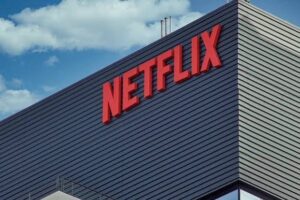 Netflix demite mil funcionários em maior corte desde 2022