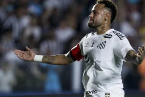 Neymar é exaltado por jornal após gols em Santos x Flamengo: 'Revoluciona o Brasileirão'