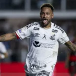 Neymar marca duas vezes, Flamengo tropeça e Palmeiras encosta no lídeo