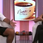 Nívea Stelmann flerta com Paulo Zulu e dispara: "Meu quarto está ali"