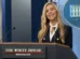 Nova porta-voz de Trump confunde marido com presidente e viraliza; veja