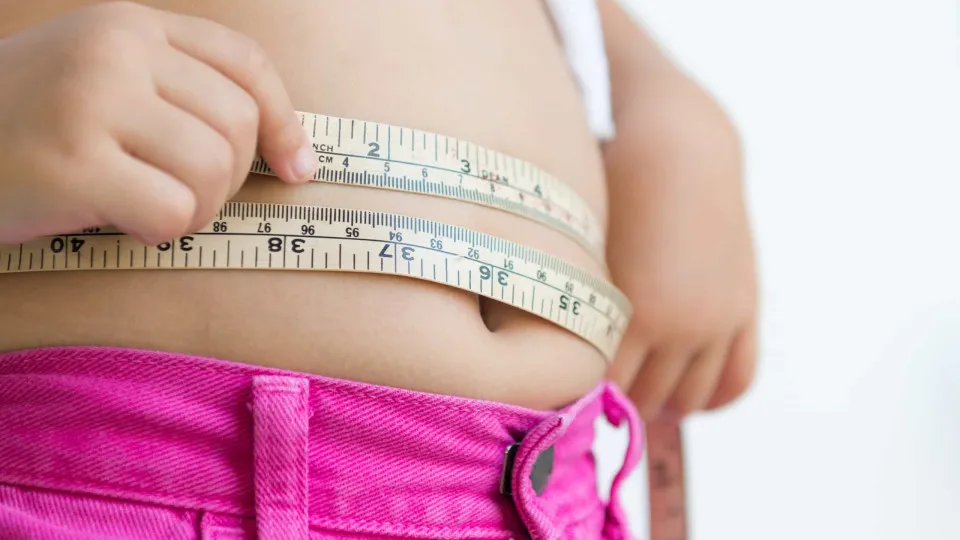 OMS lança guia para enfrentar obesidade em crianças e adolescentes