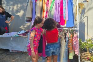 ONG de Maringá completa 8 anos vestindo meninas
