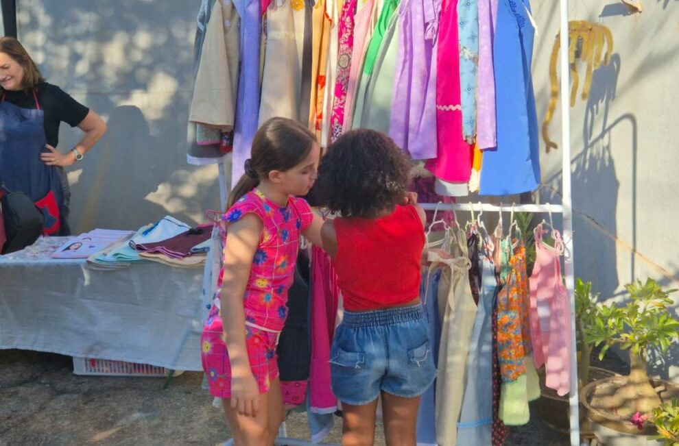 ONG de Maringá completa 8 anos vestindo meninas