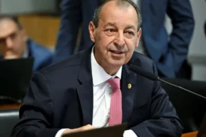 Omar Aziz (PSD) tem 51%, ante 37% de Maria do Carmo (PL) no Amazonas, mostra Quaest