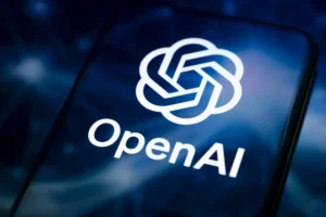 OpenAI demite funcionários por compartilharem dados confidenciais