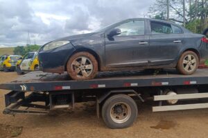PM recupera carro roubado na área rural de Marialva