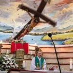 Padre refletiu sobre a morte antes de cruz cair: "Todos vamos morrer"