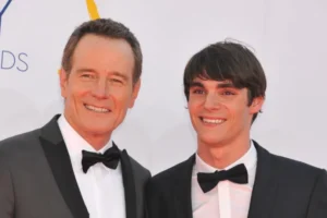 Pai de RJ Mitte em "Breaking Bad", Bryan Cranston lamenta morte do ator