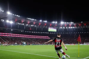 Palmeiras retoma caça ao Flamengo e encara o Bahia para reagir no returno do Brasileirão