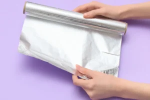 Papel-alumínio: 7 truques para usar em casa que você talvez não conheça