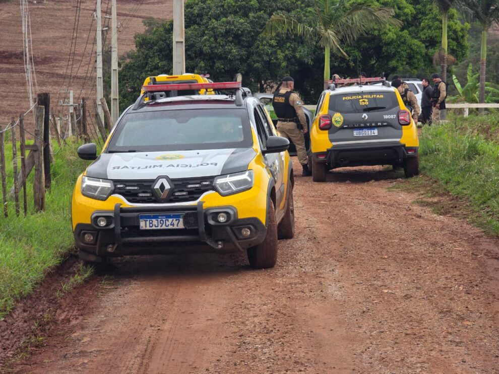 Perseguição e confronto terminam com apreensão de 130 quilos de maconha em Maringá