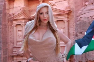 Quem é Malévola, influenciadora brasileira presa no Egito?