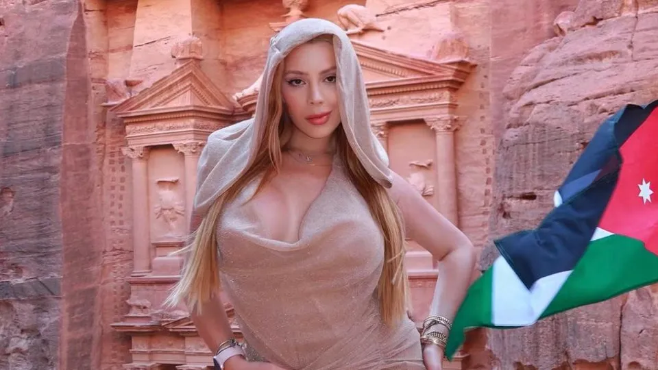 Quem é Malévola, influenciadora brasileira presa no Egito?