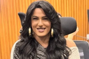 Quem é Thabatta Pimenta, primeira deputada federal trans do Nordeste