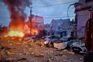 Rússia faz mega-ataque com mísseis e mata 25 na Ucrânia
