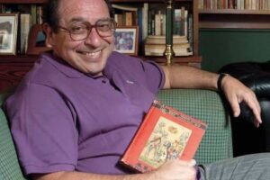 Ruy Castro vence Jabuti pelo segundo ano seguido