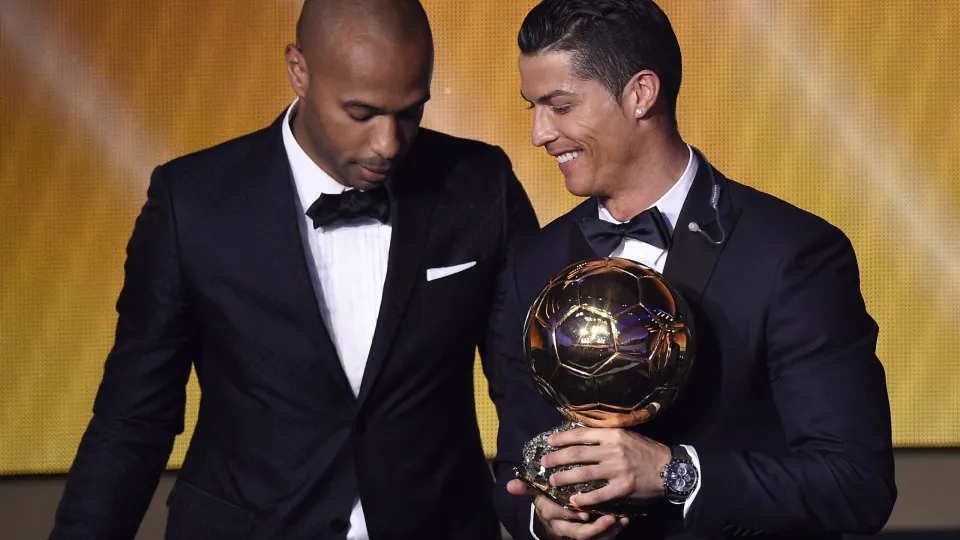 Thierry Henry defende a honra de Cristiano Ronaldo: "Se acabar assim..."