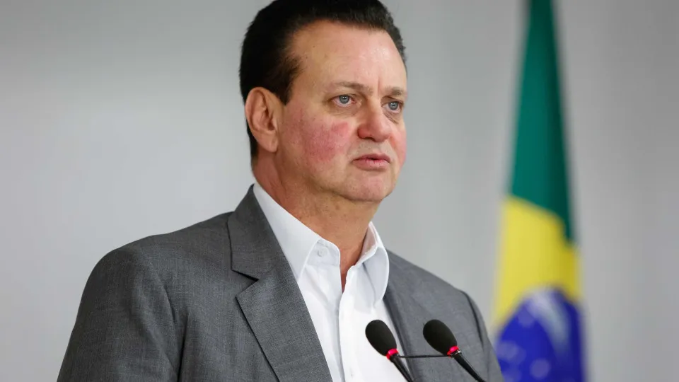Torço para que não haja caos institucional se Flávio vencer, diz Kassab