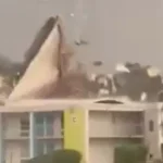 Ventos do furacão Isaías arrancam telhado de hotel na Flórida; vídeo